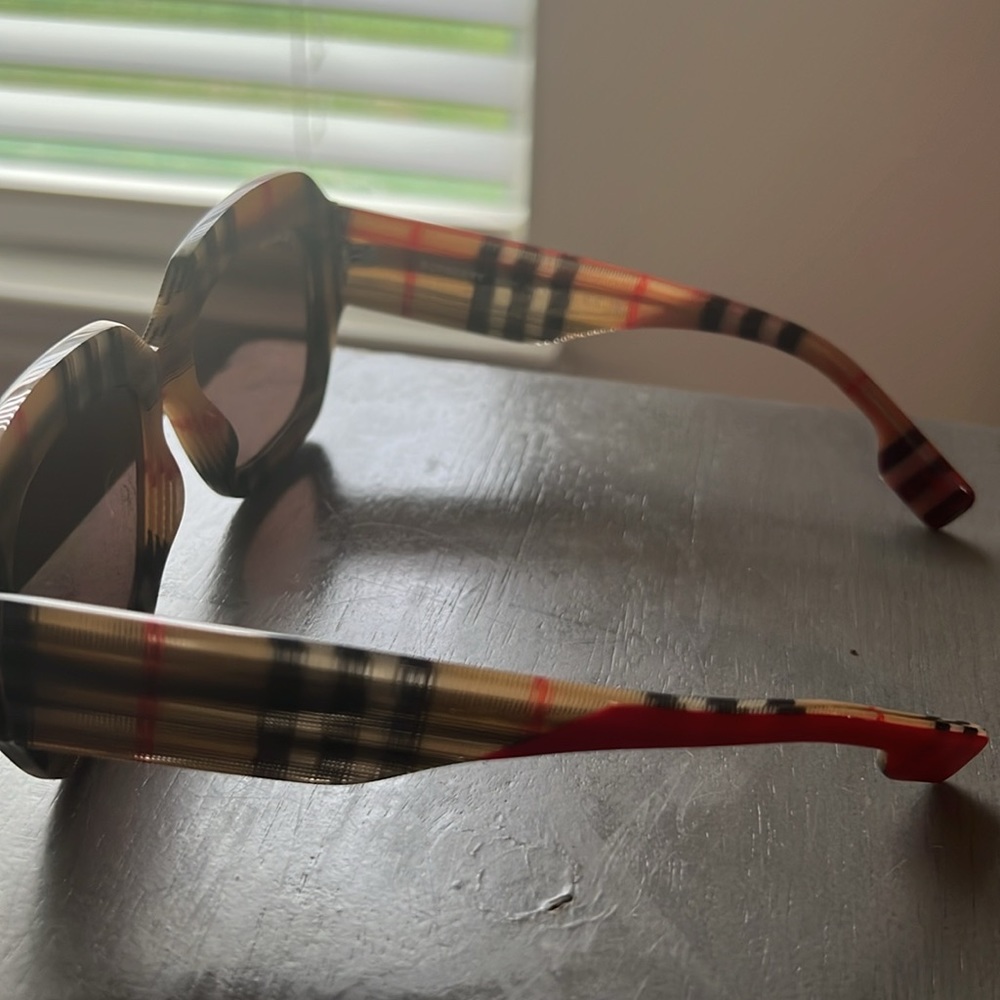 Burberry Sunglasses